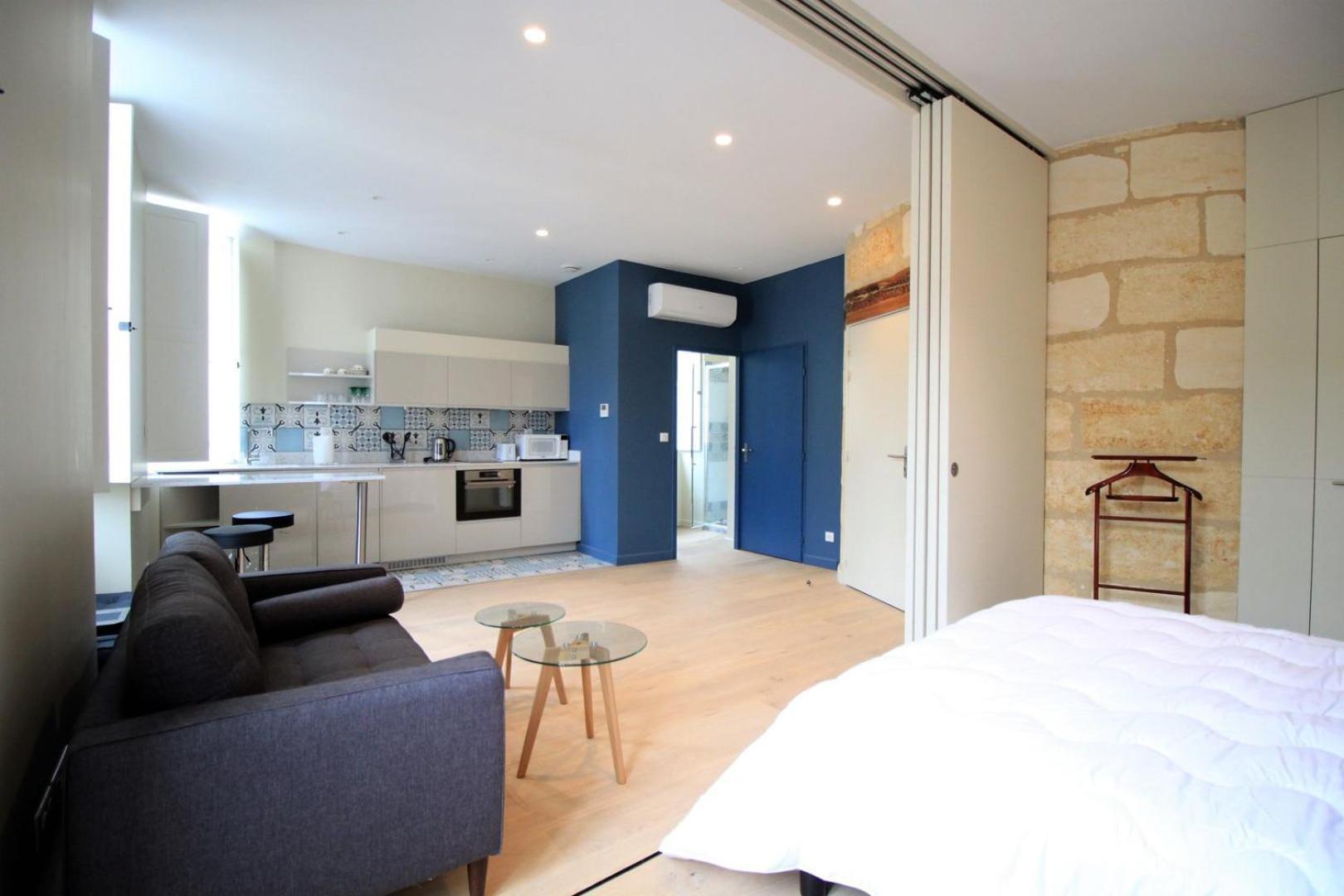 Guestready - Charming Apt In Place De La Comedie Apartment Бордо Екстериор снимка